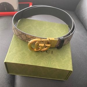 Gucci reversible belt